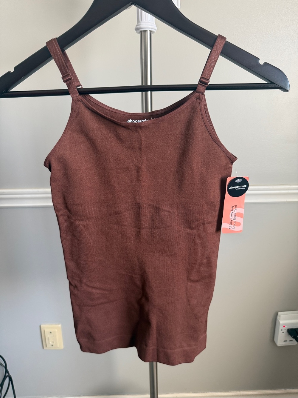 Shapermint Essentials All Day Every Day Scoop Neck Cami NWT